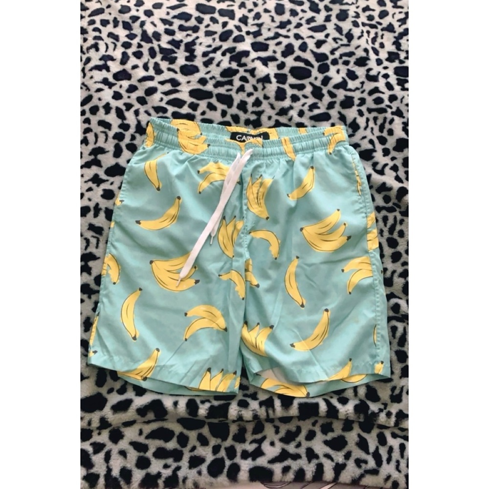 Men’s swim trunks 🩳